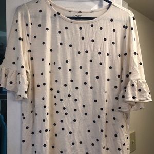 Soft Loft shirt. Sleeves go to about mid arm.